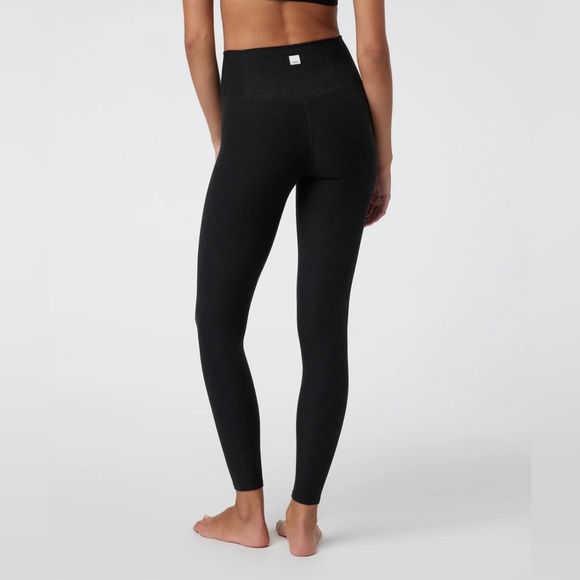 Vuori Elevation Ruched Legging Size Medium - Picture 7 of 7